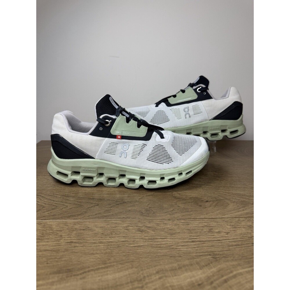 On Cloudstratus Running Shoes White Green Moss Swiss Engineering Women's 8.5